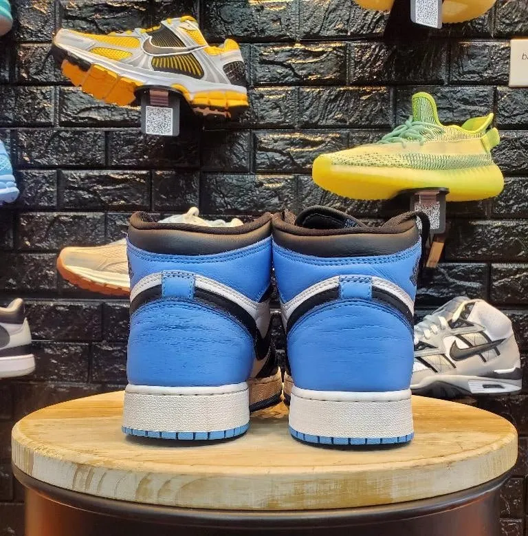 Air Jordan 1 Retro High 'UNC Toe' - Gently Enjoyed (Used) Grade School 6 - Rep Box