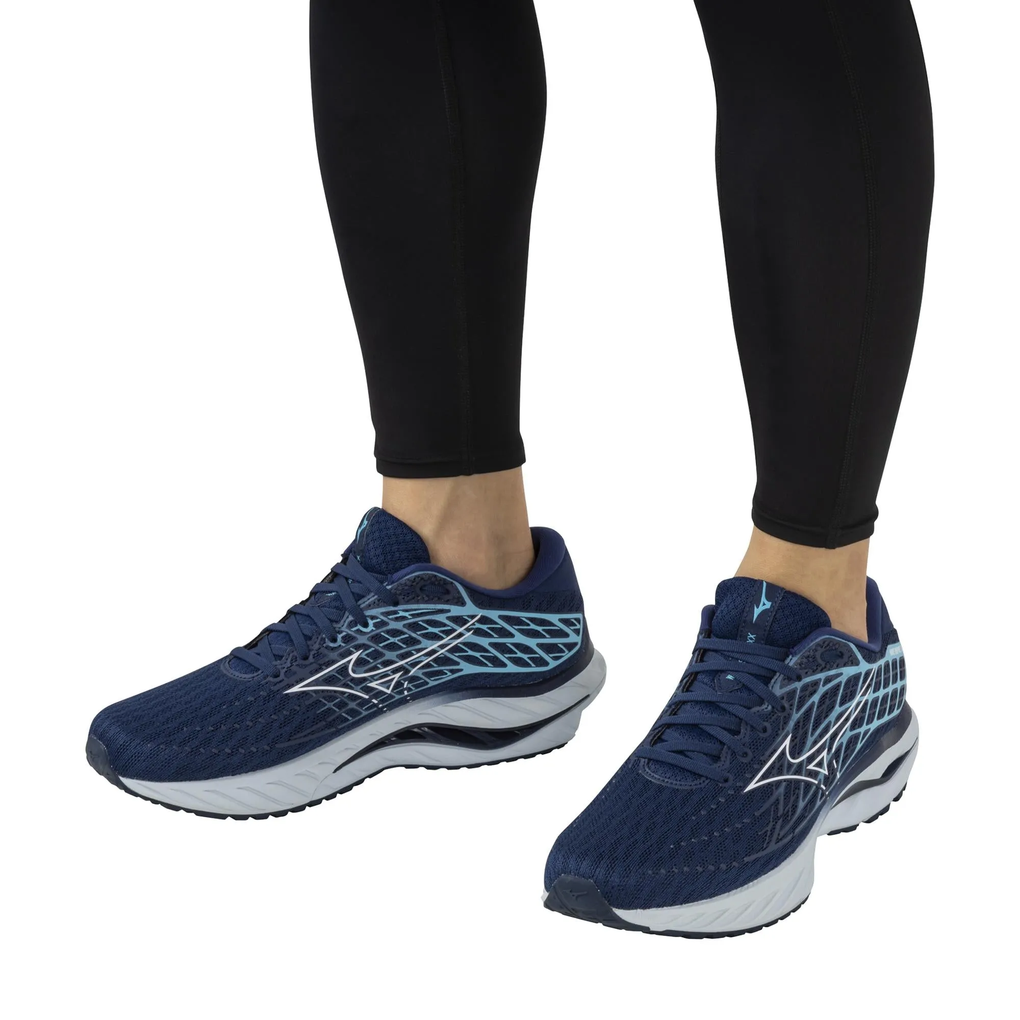 M Mizuno Wave Inspire 20